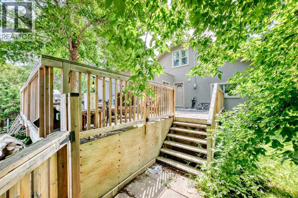Photo 9 of 116 9 Avenue Ne, Calgary AB