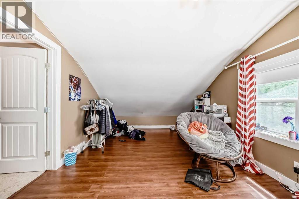 Photo 1 of 116 9 Avenue Ne, Calgary AB