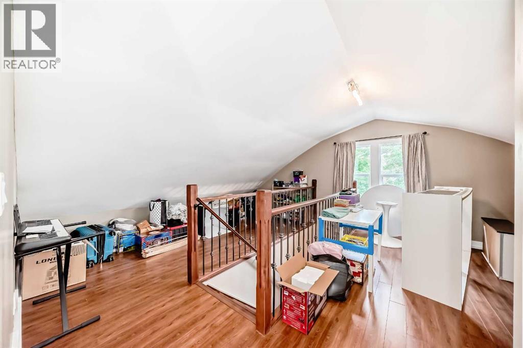 Photo 4 of 116 9 Avenue Ne, Calgary AB