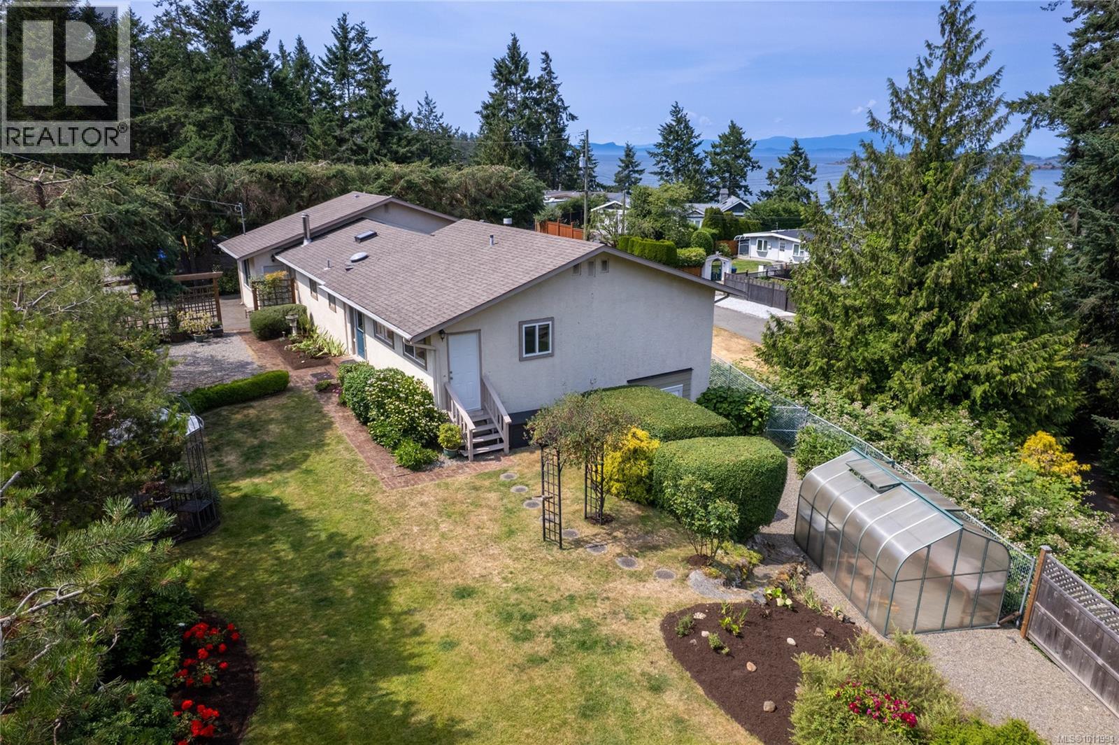 Photo 25 of 3022 Park Pl, Nanoose Bay BC