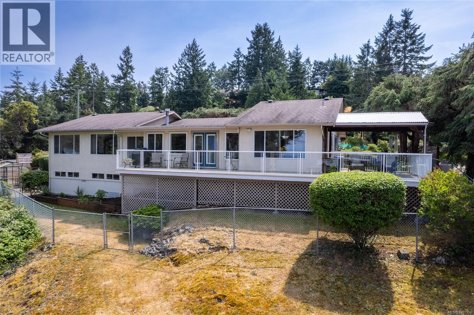 Photo 6 of 3022 Park Pl, Nanoose Bay BC