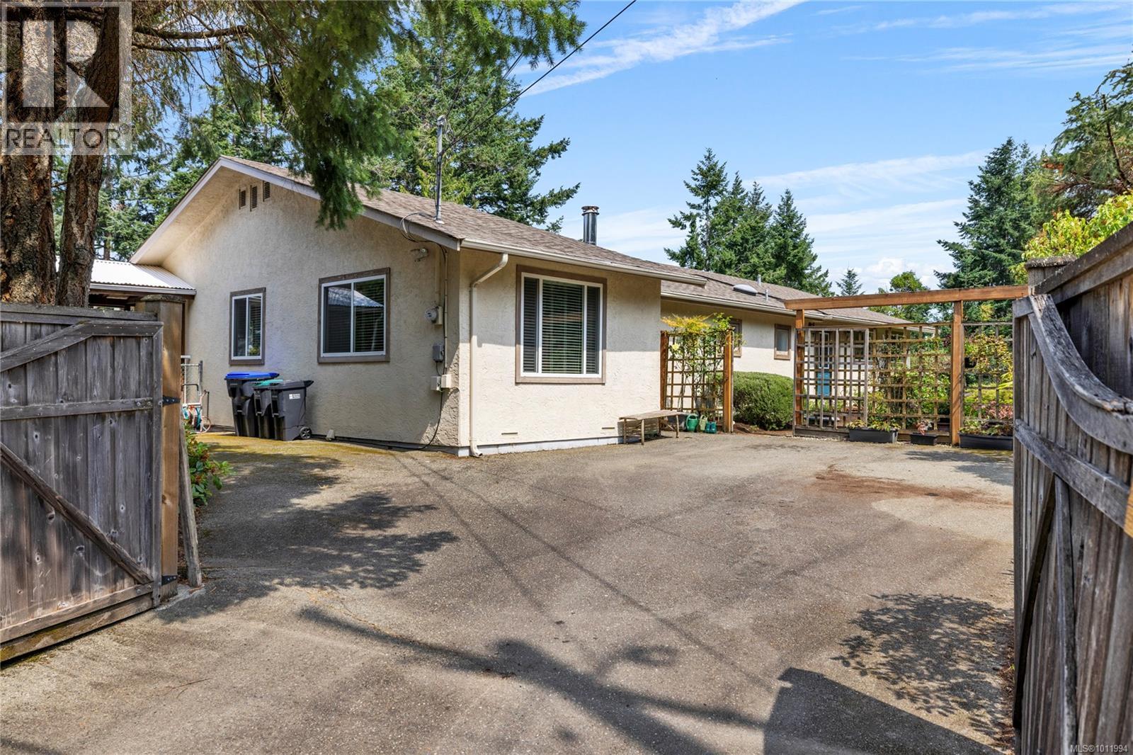 Photo 20 of 3022 Park Pl, Nanoose Bay BC