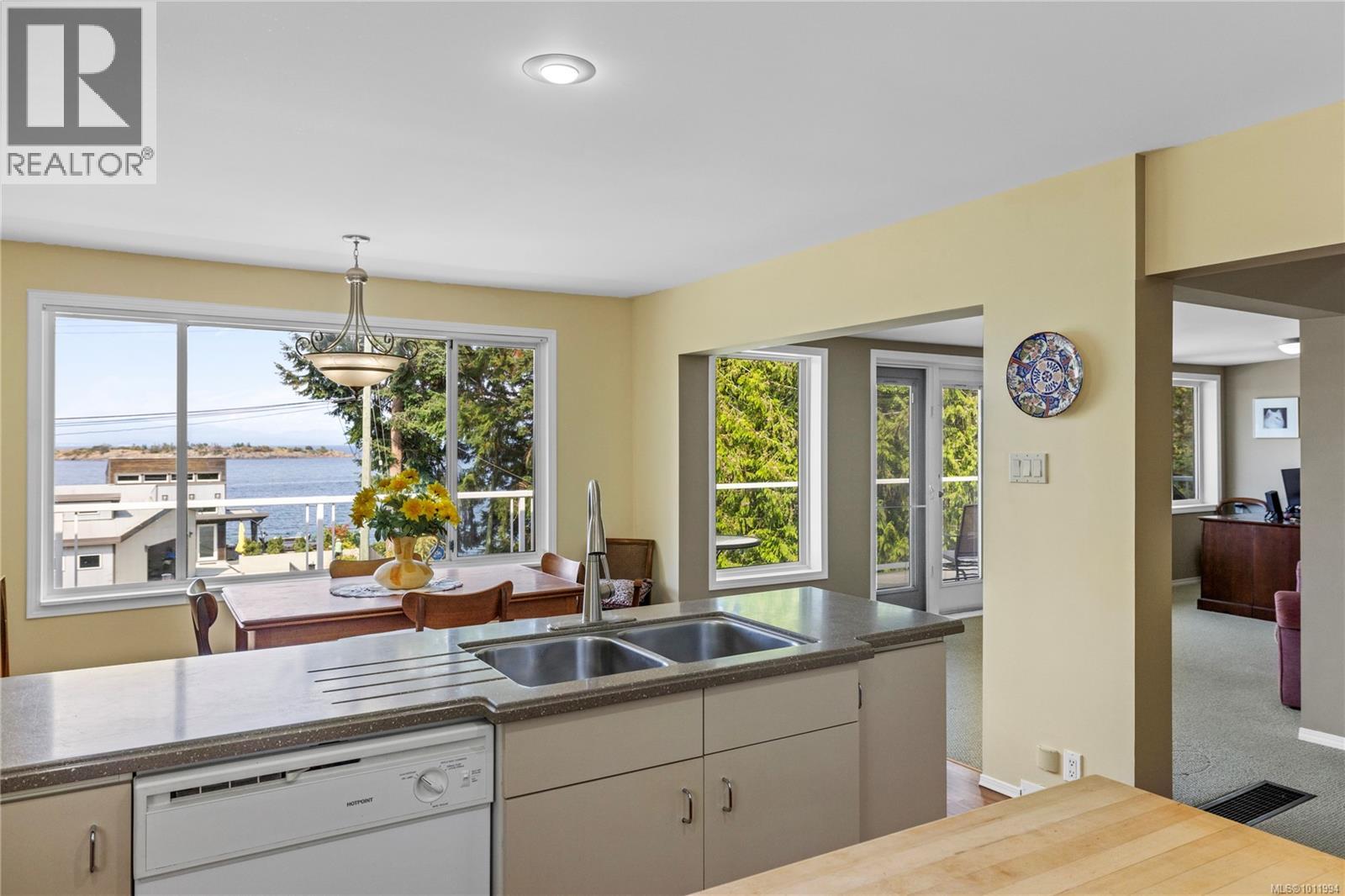 Photo 21 of 3022 Park Pl, Nanoose Bay BC