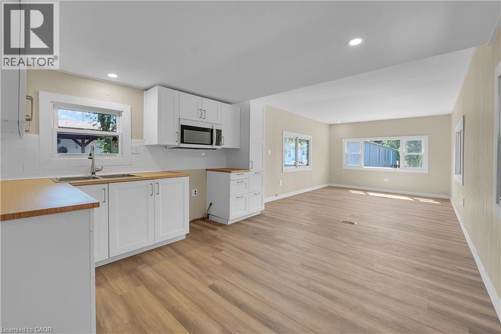 Photo 13 of 4595 Abigail Lane, Beamsville ON