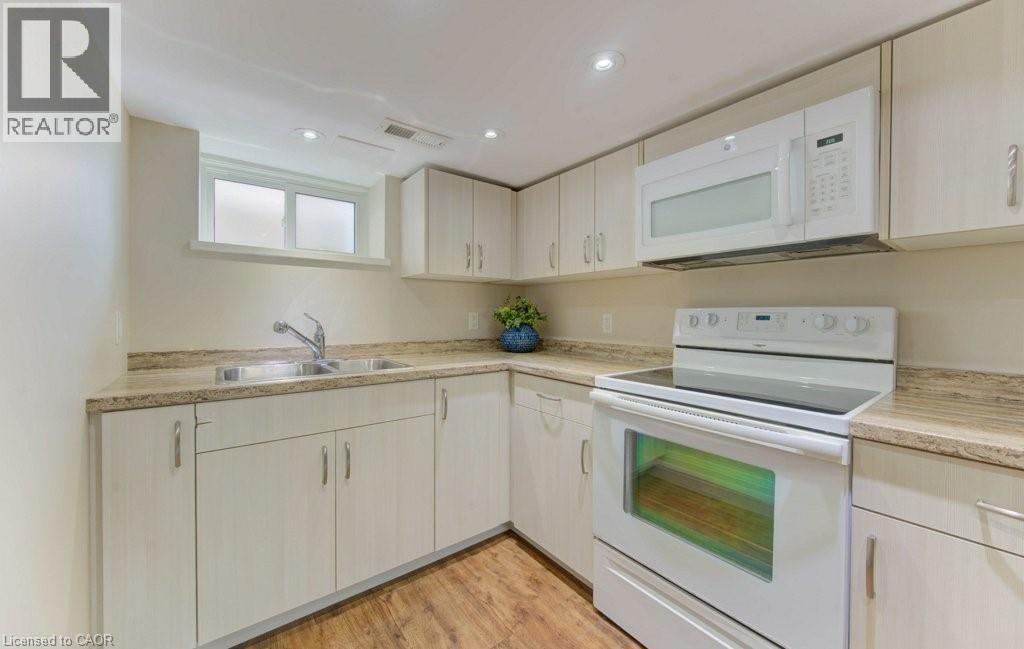 Photo 6 of 355 Blucher Boulevard, Kitchener ON