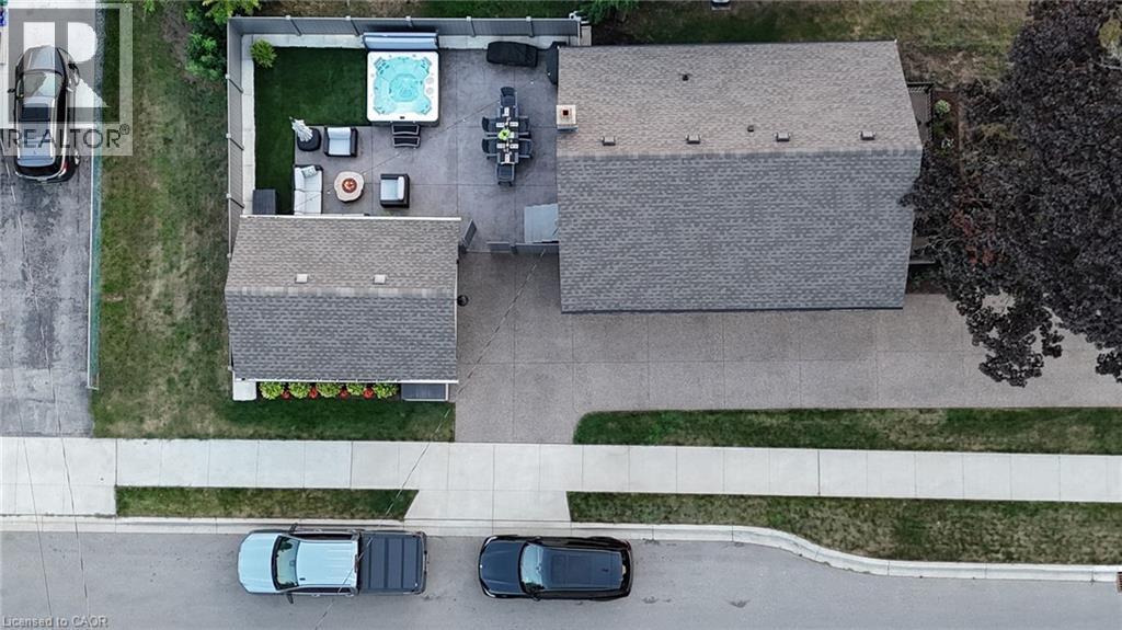Photo 22 of 355 Blucher Boulevard, Kitchener ON