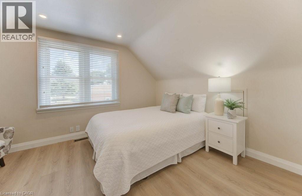 Photo 9 of 355 Blucher Boulevard, Kitchener ON