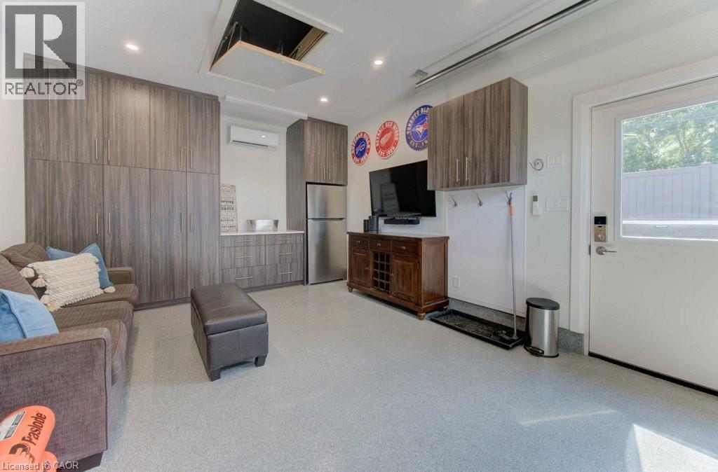 Photo 26 of 355 Blucher Boulevard, Kitchener ON