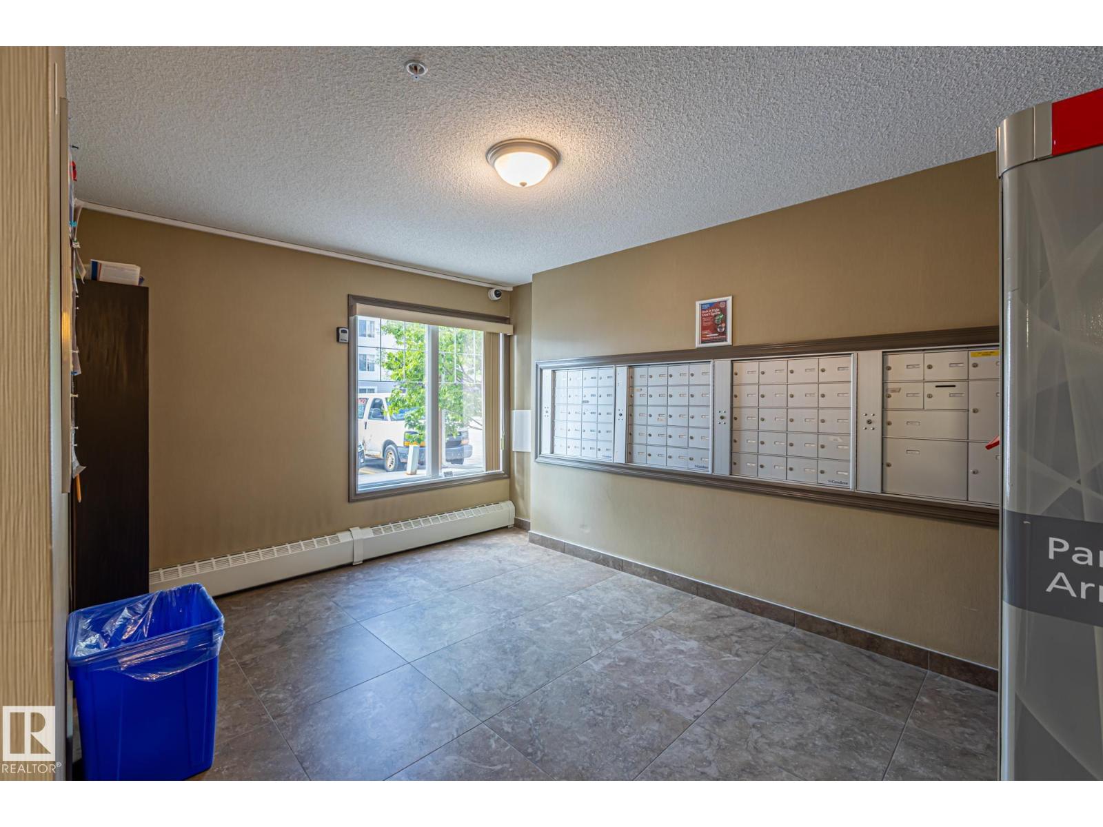 Photo 31 of 208 2204 44 Av Nw, Edmonton AB