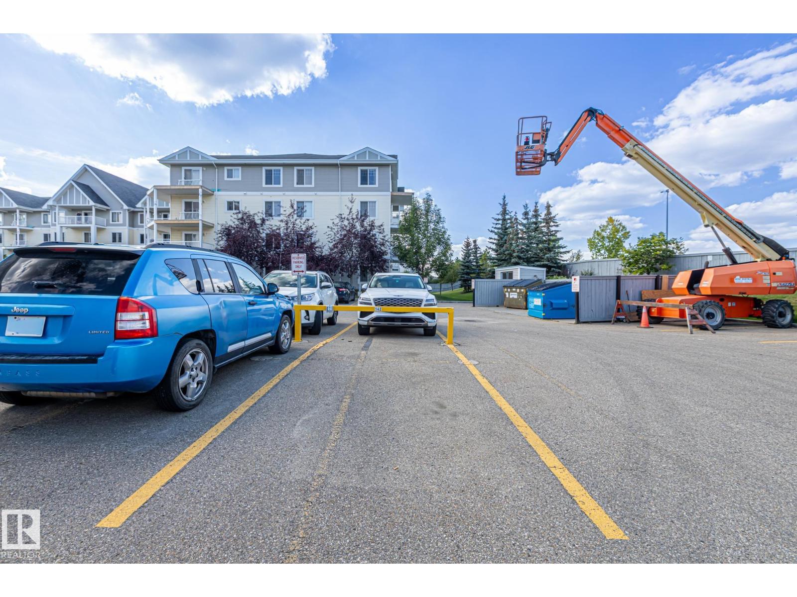 Photo 33 of 208 2204 44 Av Nw, Edmonton AB