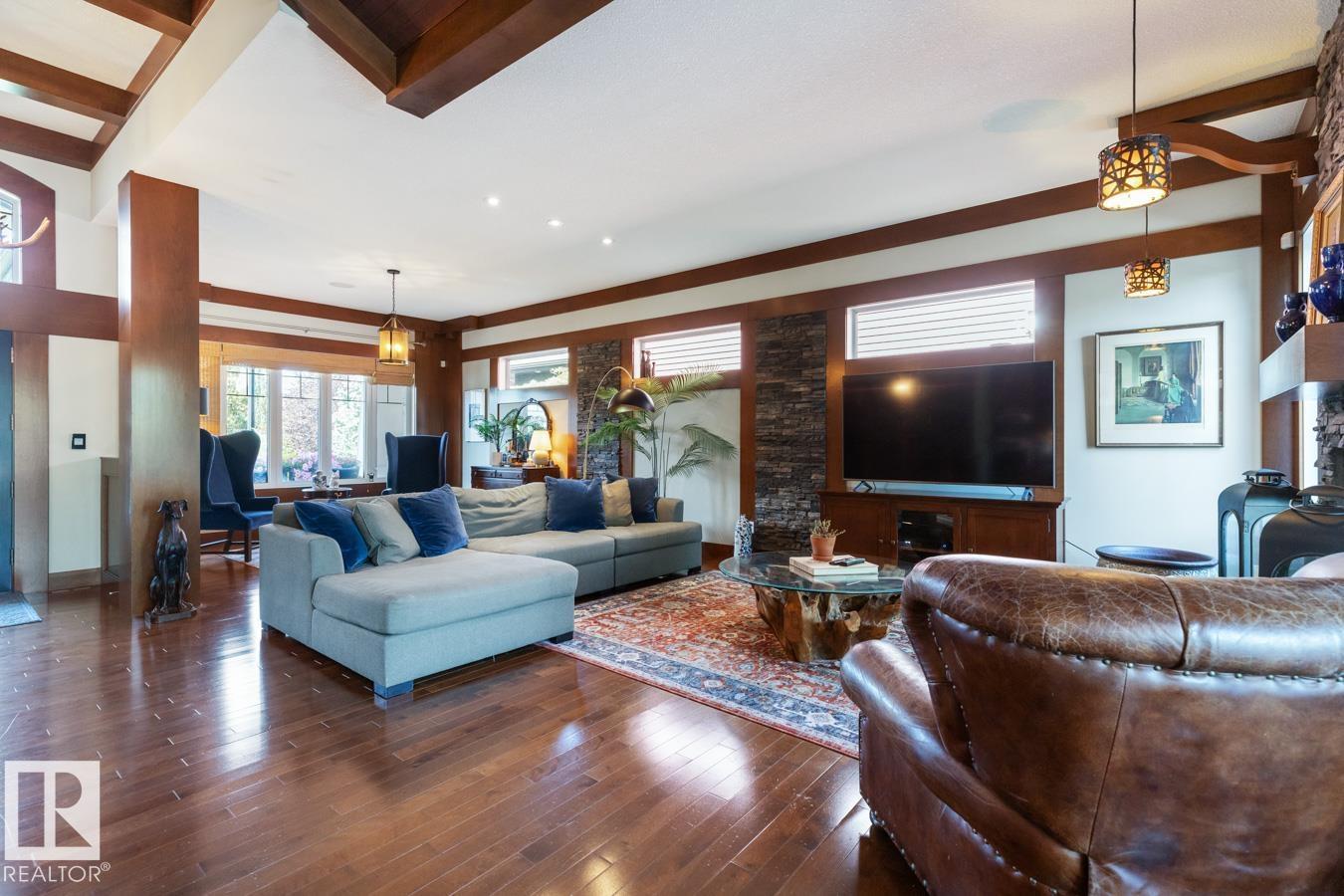 Photo 10 of 4023 Whispering River Dr Nw, Edmonton AB