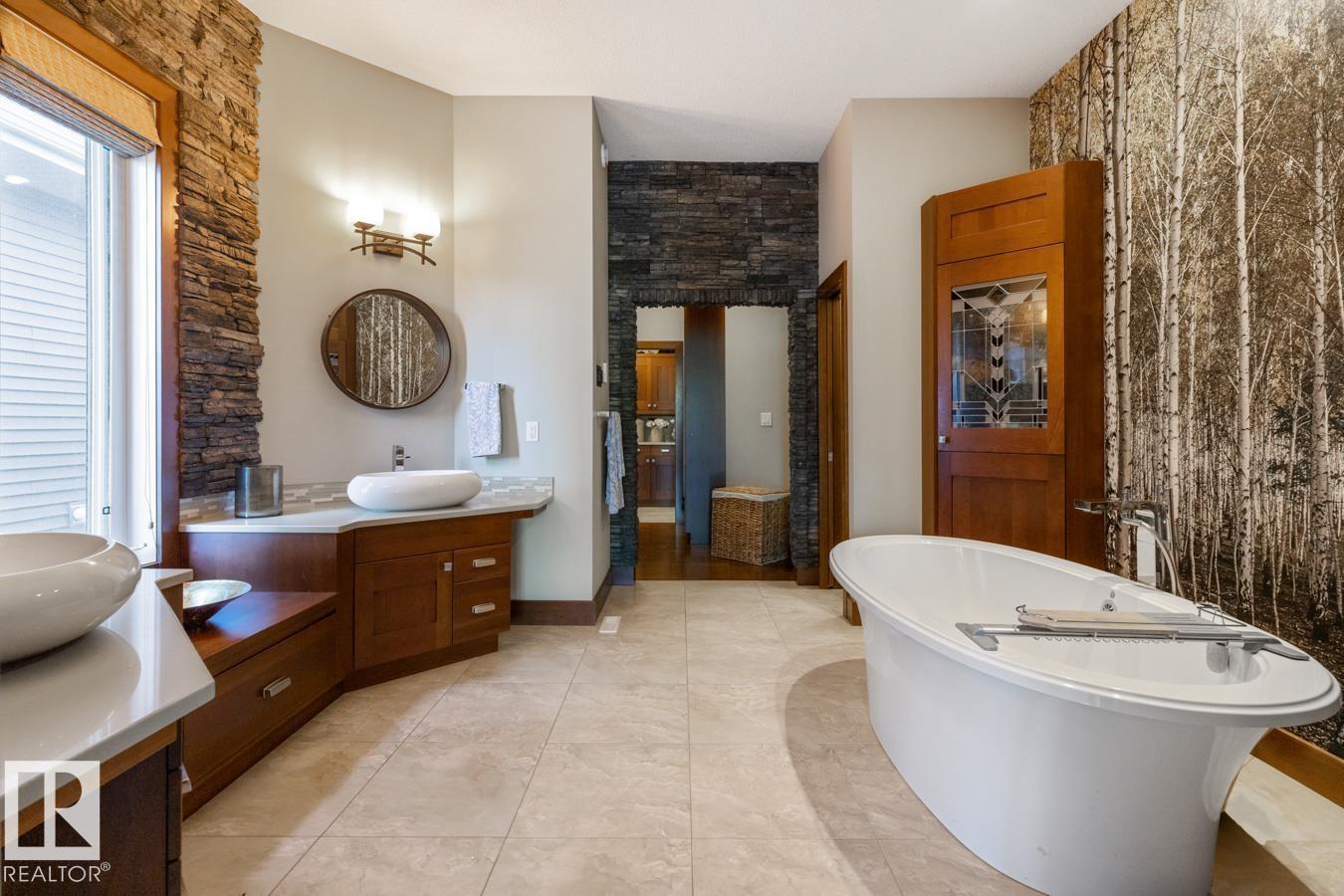 Photo 25 of 4023 Whispering River Dr Nw, Edmonton AB