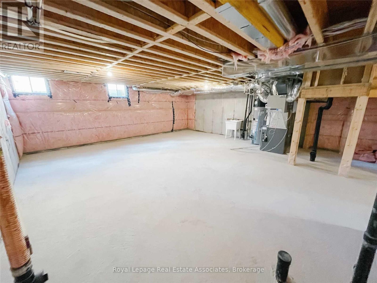 Photo 31 of 4121 Hillsborough Crescent, Oakville ON