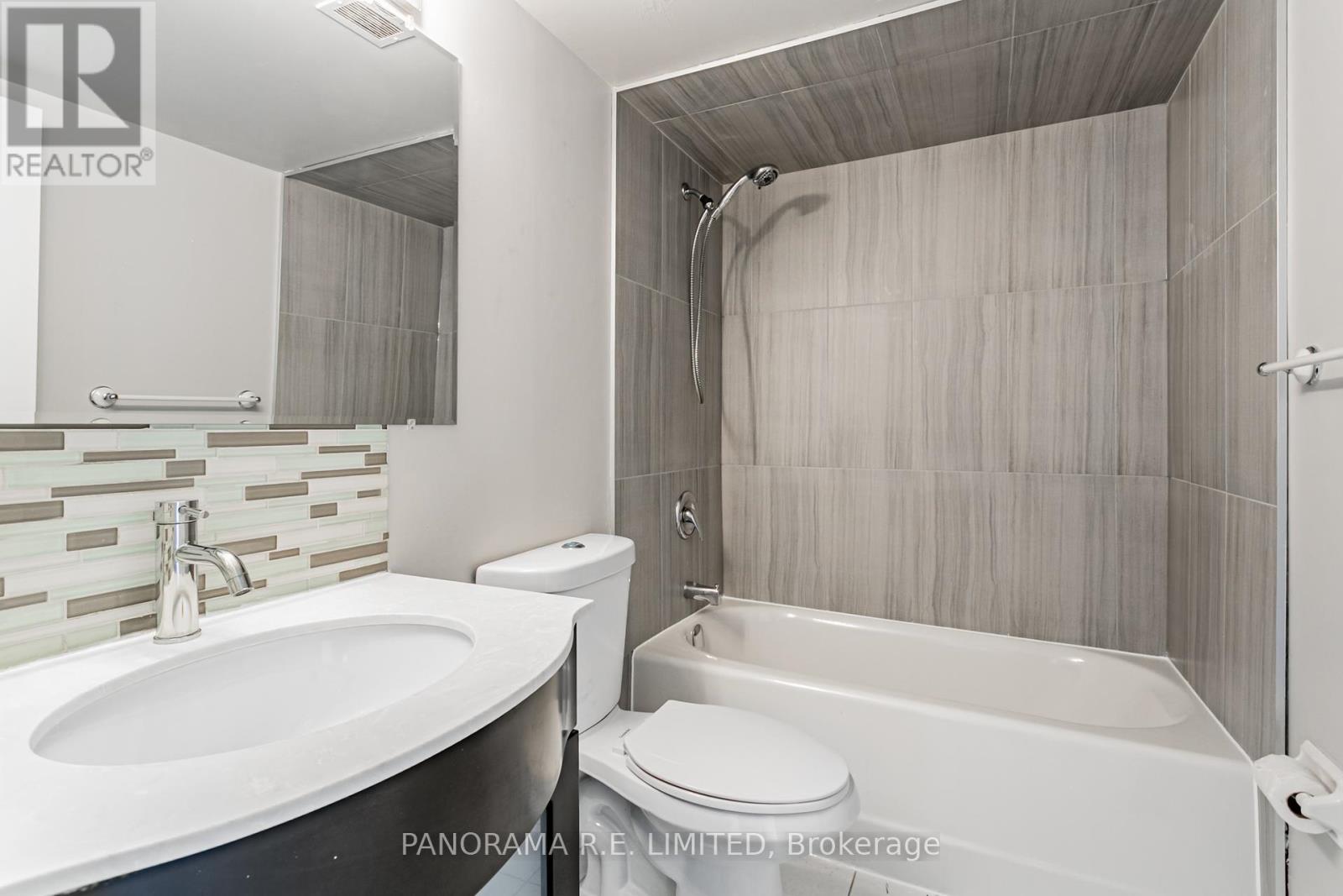 Photo 26 of 1904 3590 Kaneff Crescent, Mississauga ON