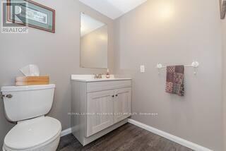 Photo 6 of 29 Gibson Lake Drive, Caledon ON