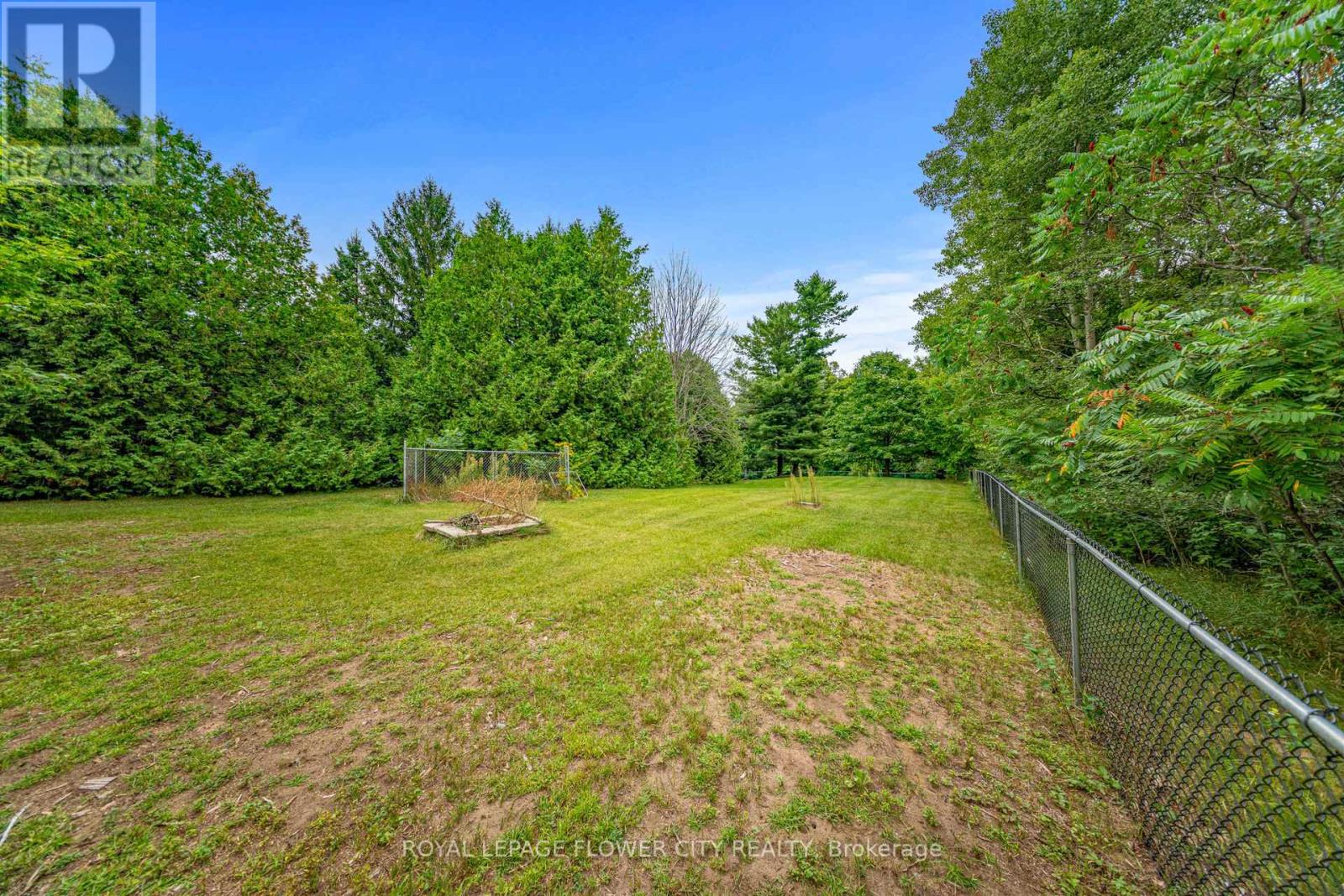 Photo 47 of 29 Gibson Lake Drive, Caledon ON