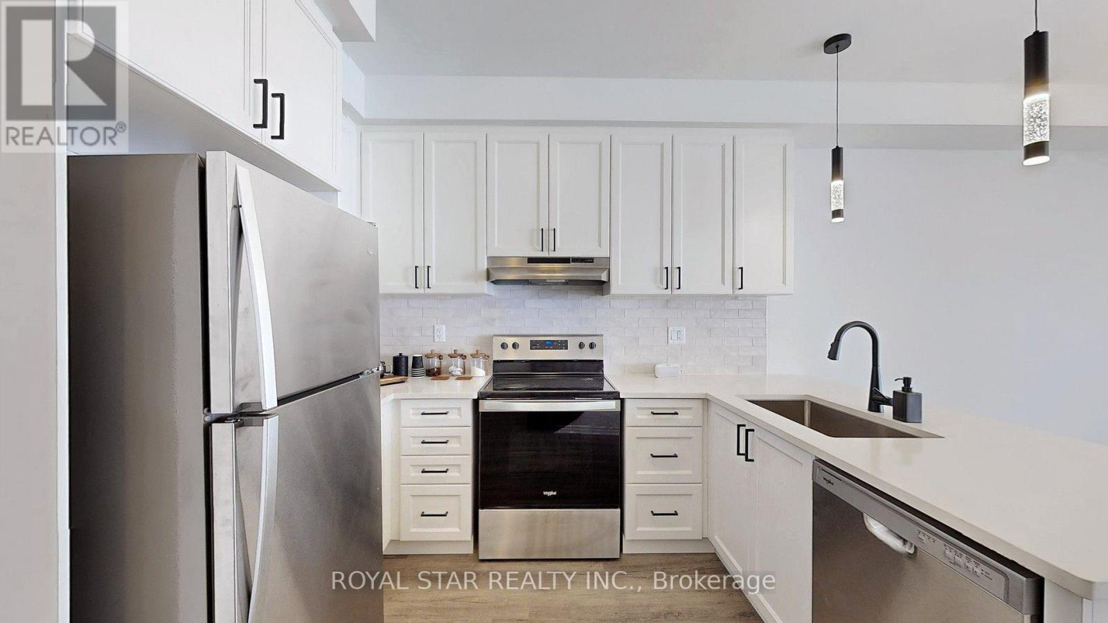 Photo 22 of 32 Melmar Street, Brampton ON