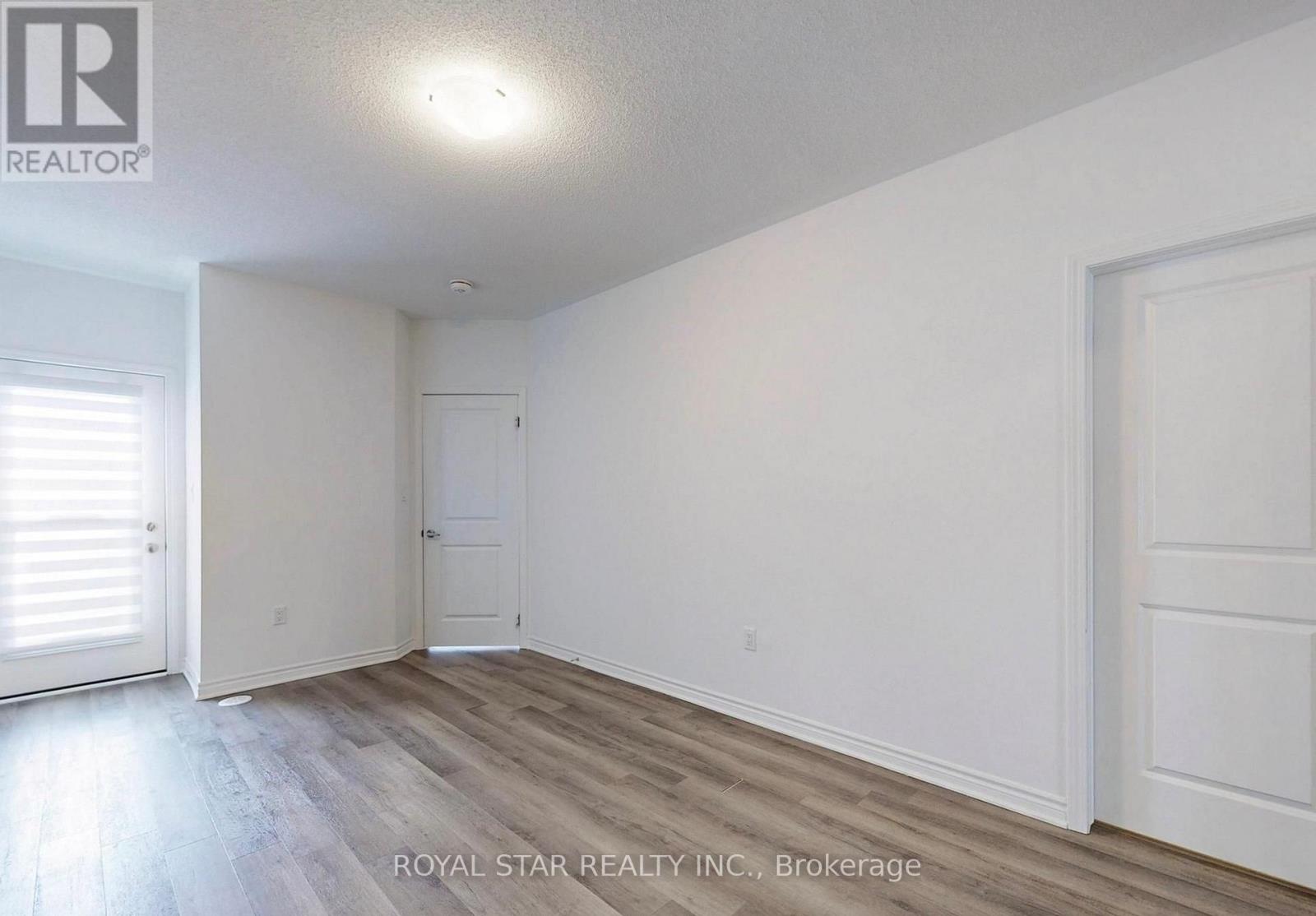 Photo 23 of 32 Melmar Street, Brampton ON