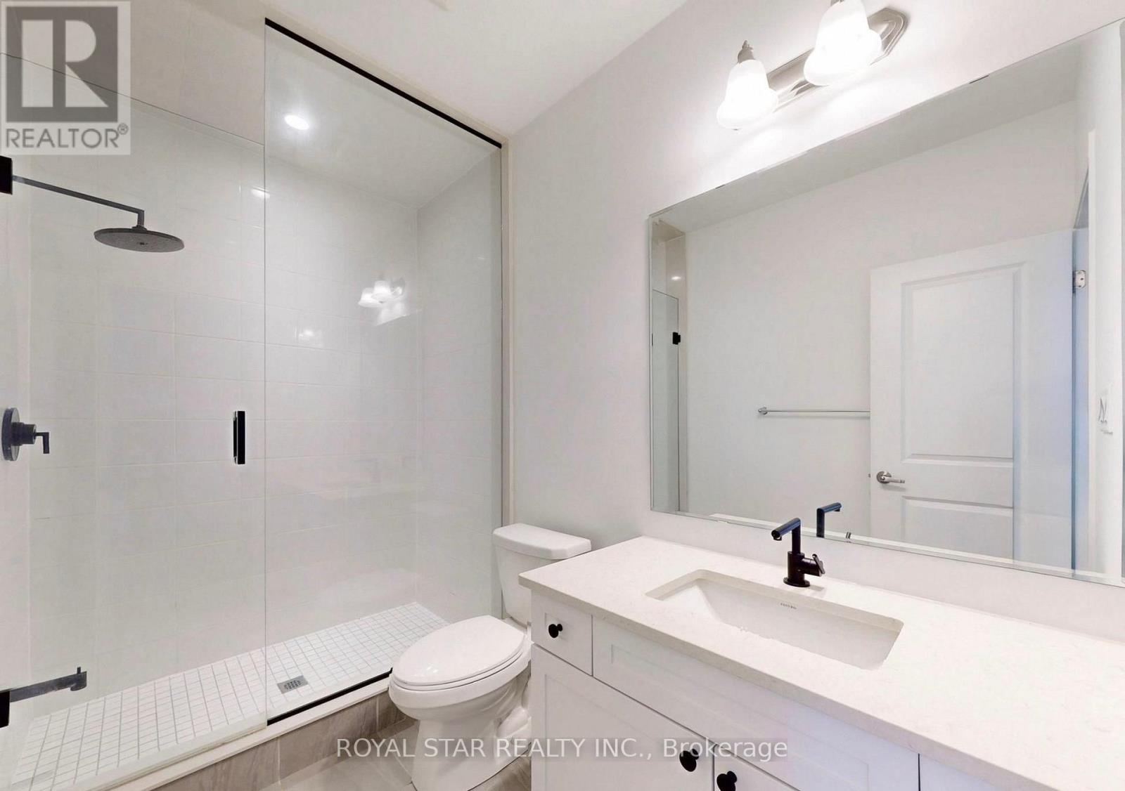 Photo 17 of 32 Melmar Street, Brampton ON