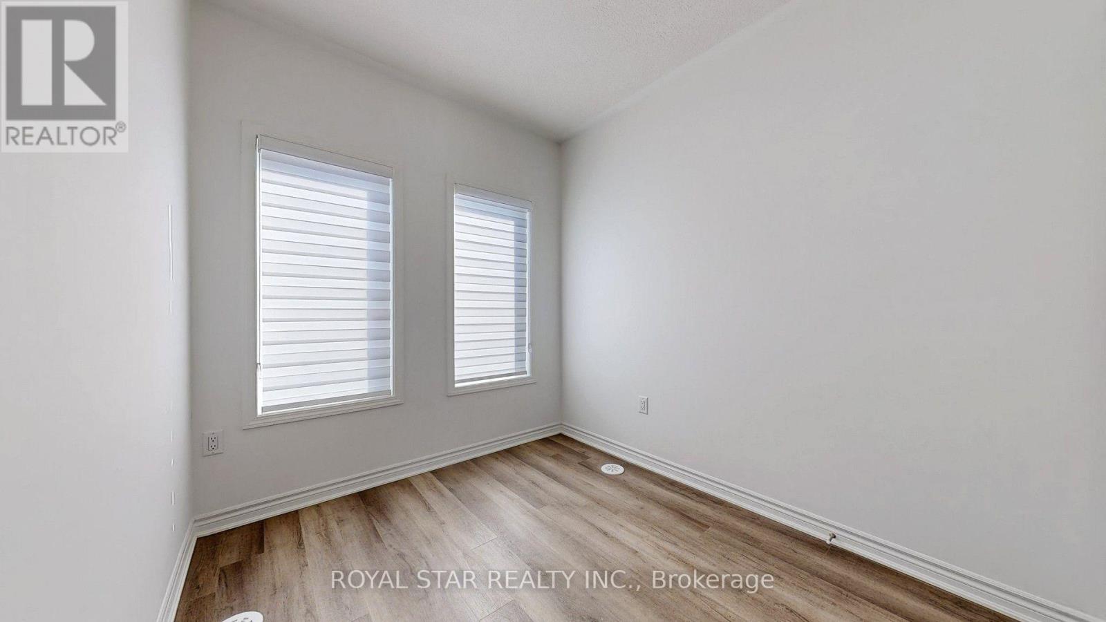 Photo 18 of 32 Melmar Street, Brampton ON