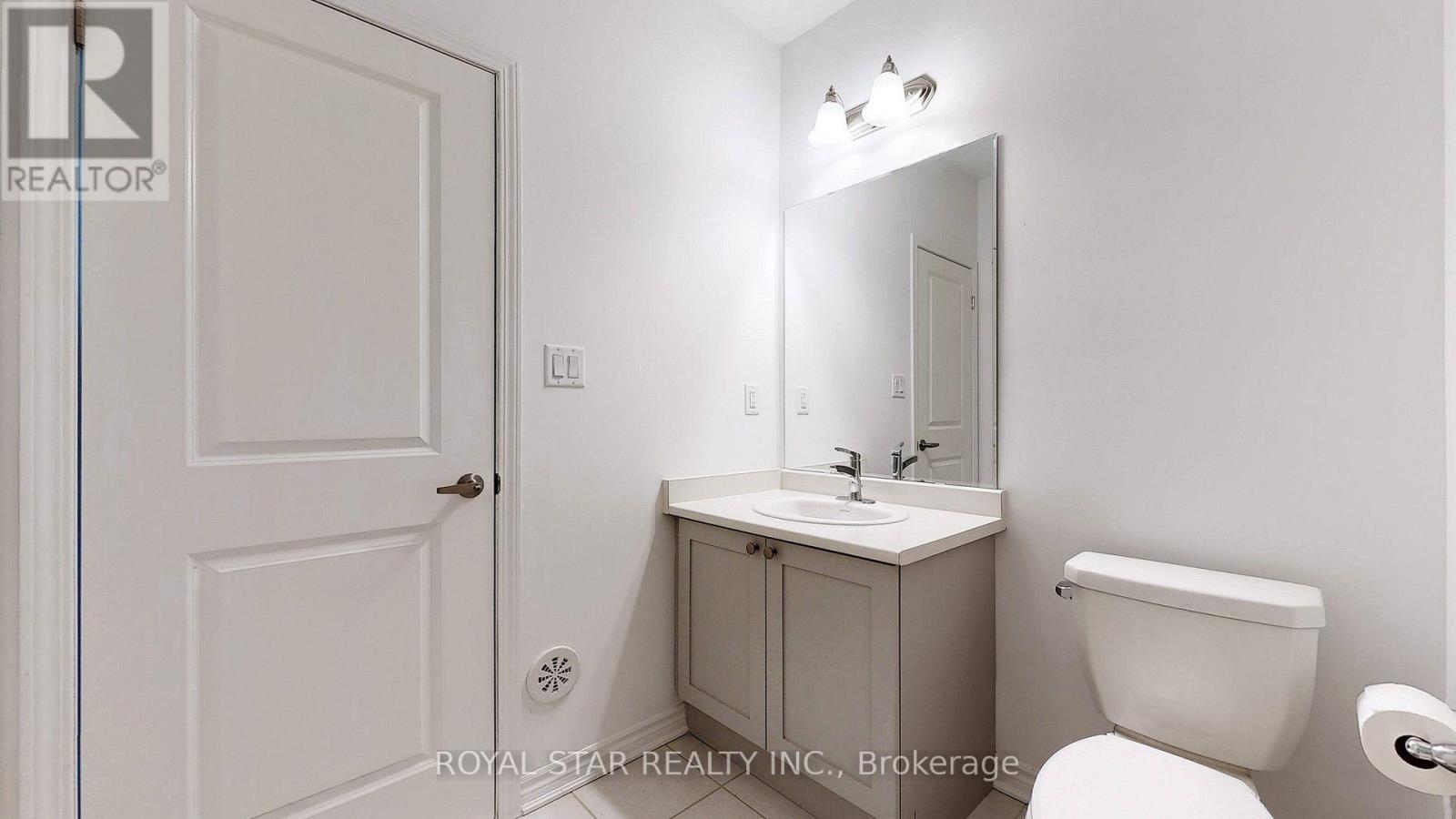 Photo 20 of 32 Melmar Street, Brampton ON