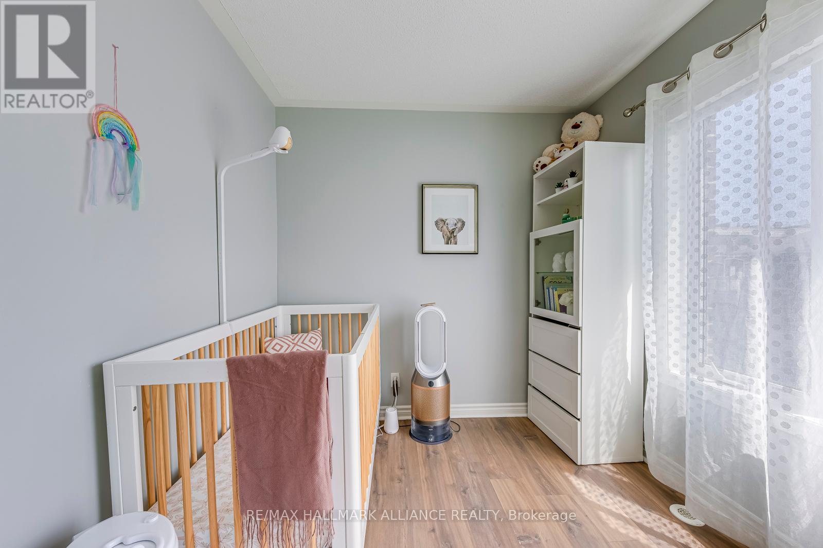 Photo 24 of 18 140 Long Branch Avenue, Toronto ON