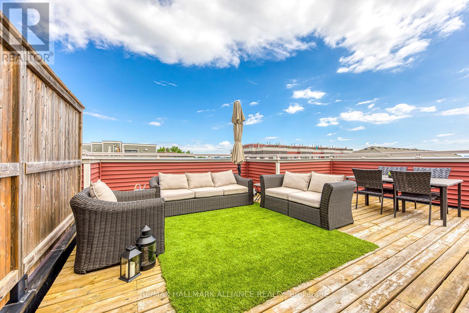 Photo 28 of 18 140 Long Branch Avenue, Toronto ON