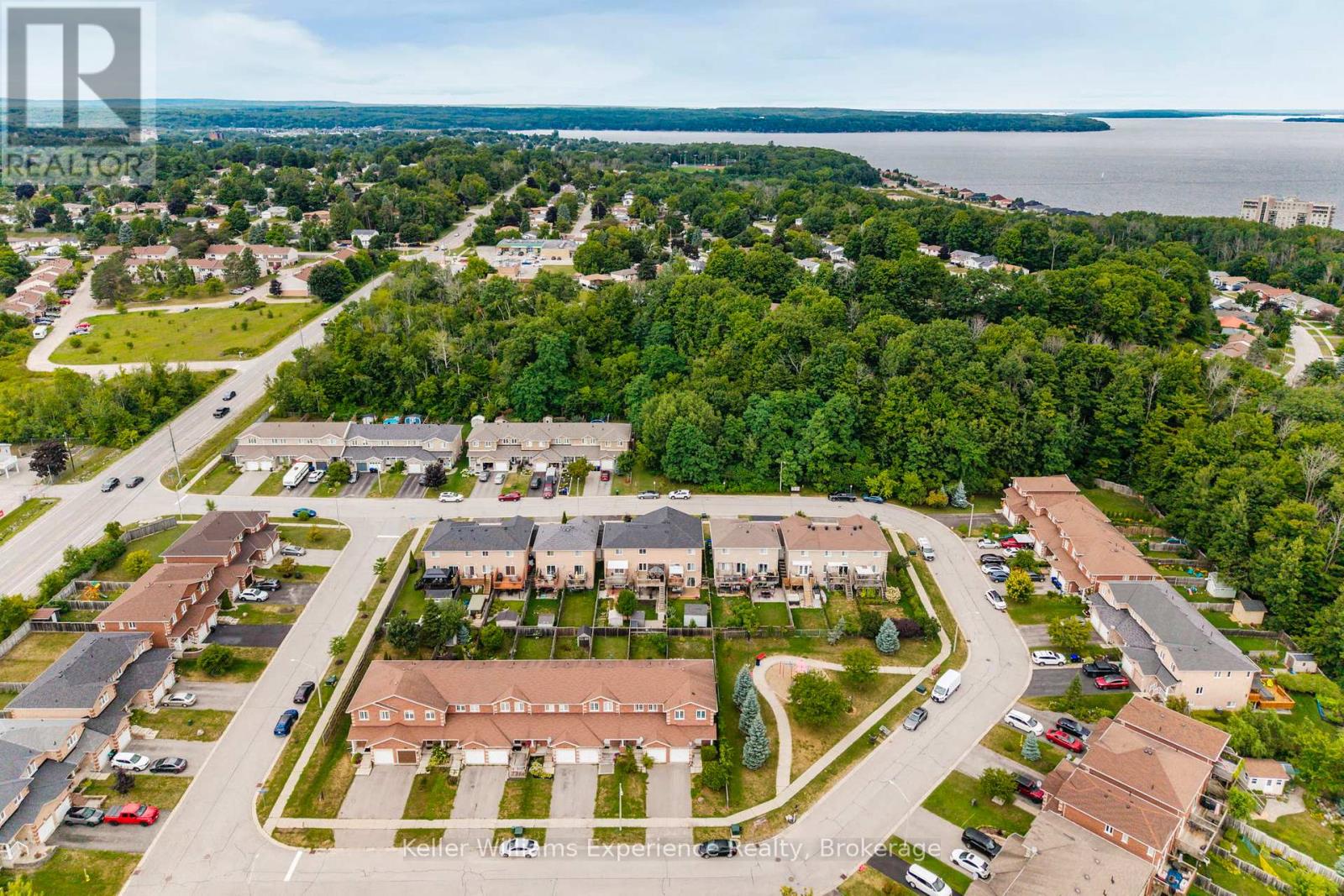Photo 18 of 167 Southwinds Crescent, Midland ON