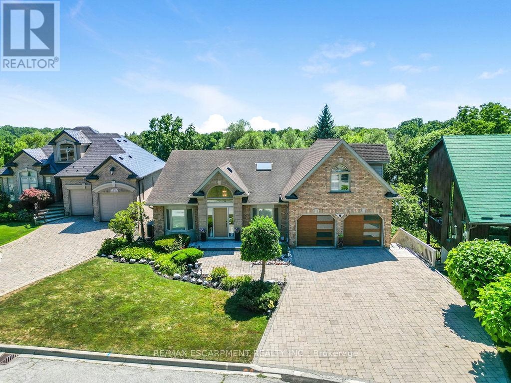 Photo 4 of 9 Lamb Court, Haldimand ON