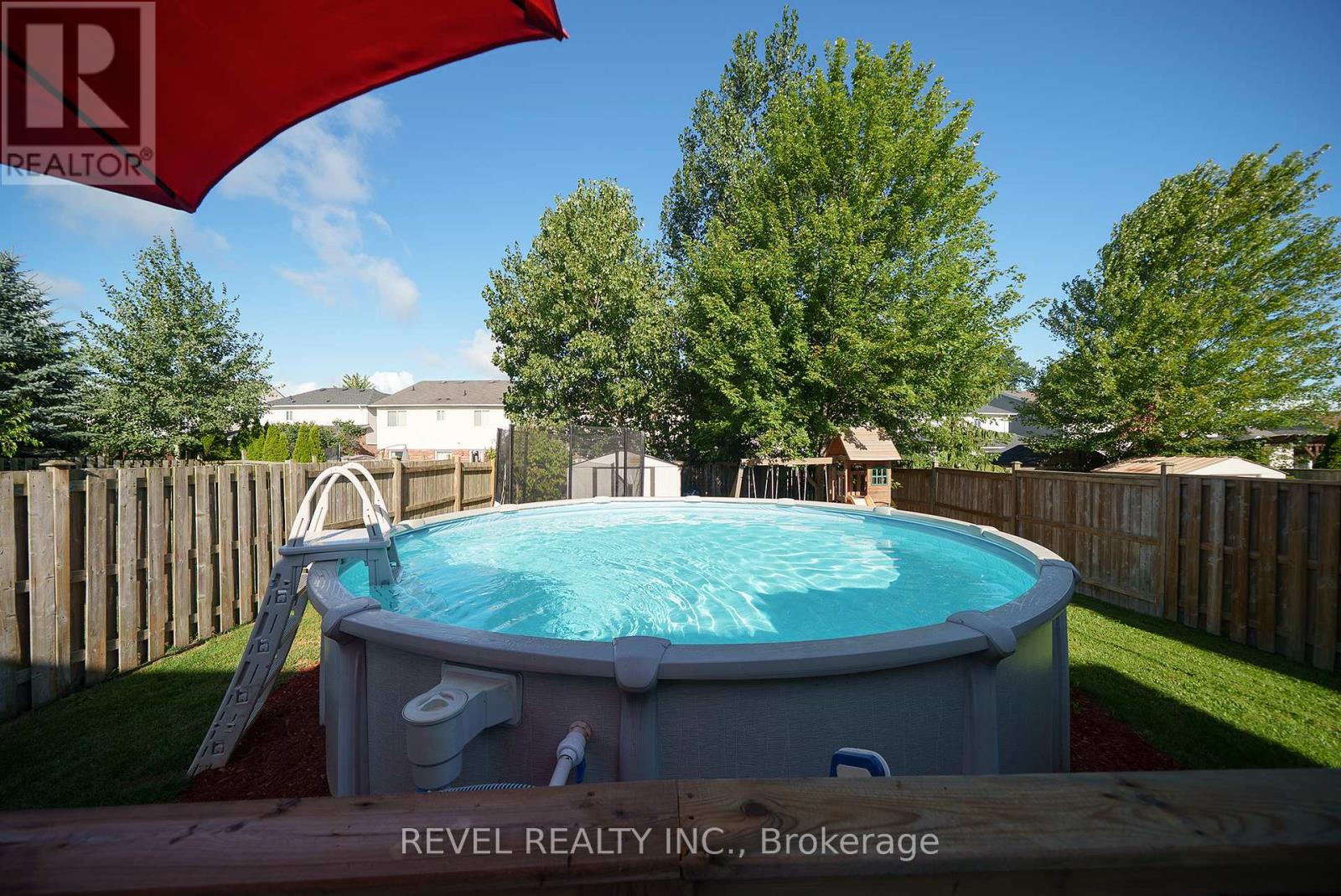 Photo 32 of 22 Hollinrake Avenue, Brantford ON