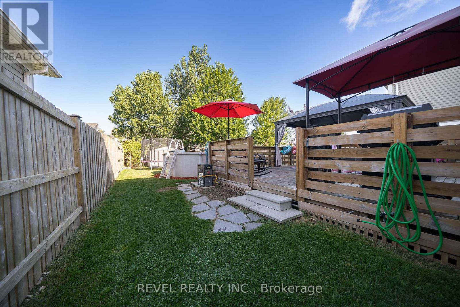 Photo 14 of 22 Hollinrake Avenue, Brantford ON
