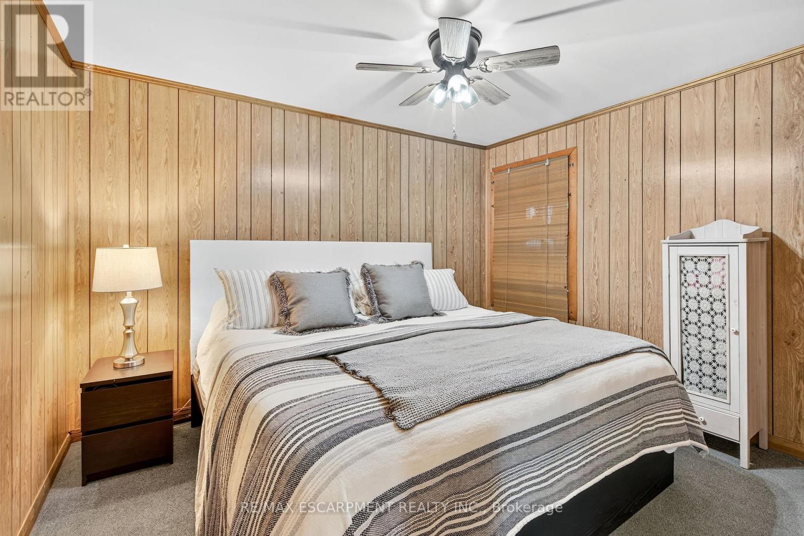 Photo 19 of 146 Normanhurst Avenue W, Hamilton ON