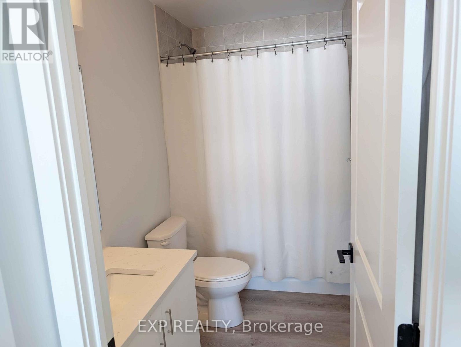 Photo 7 of 413 1350 Hemlock Street, Ottawa ON