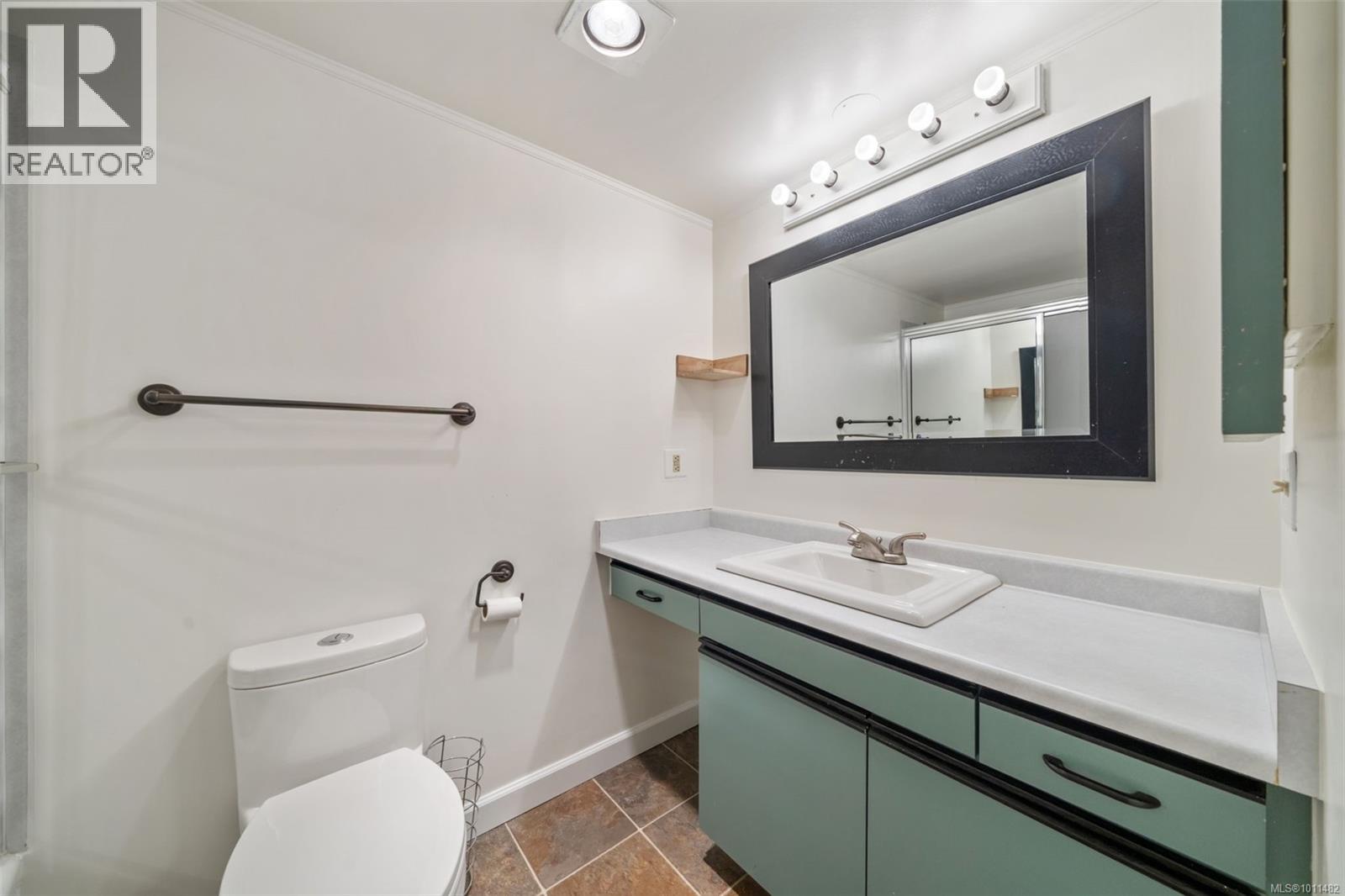 Photo 27 of 319 1005 Mckenzie Ave, Saanich BC