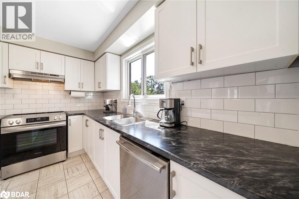 Photo 44 of 2725 Shering Crescent, Innisfil ON