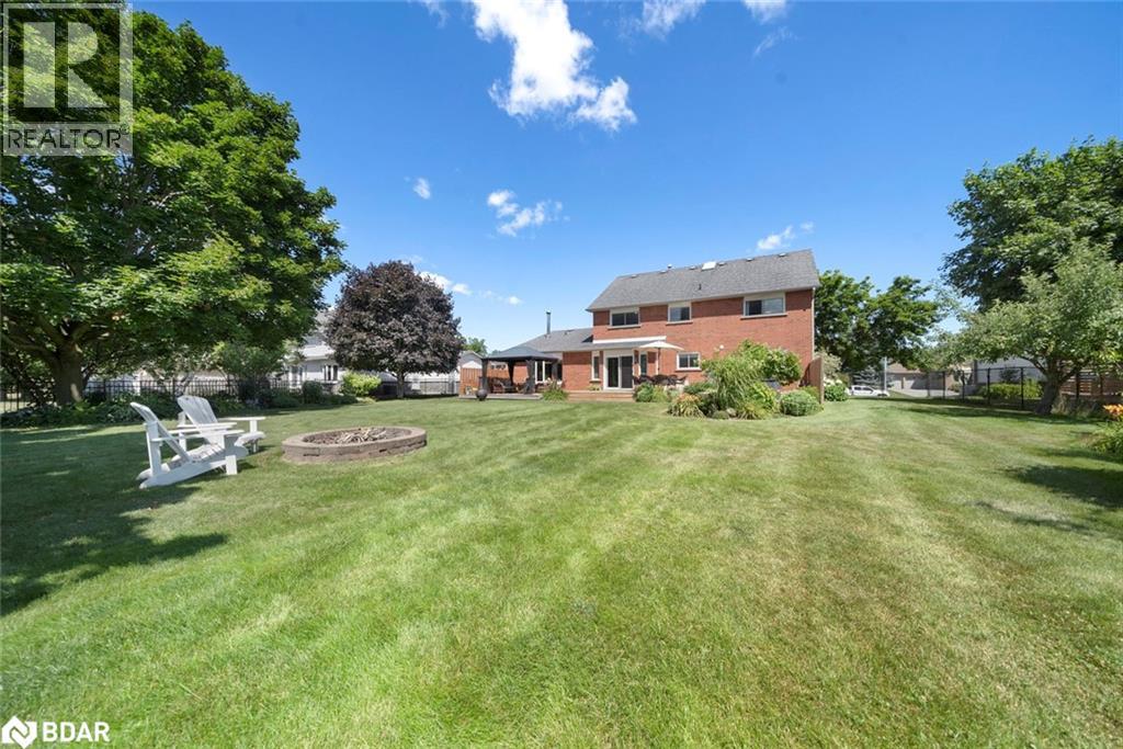 Photo 10 of 2725 Shering Crescent, Innisfil ON
