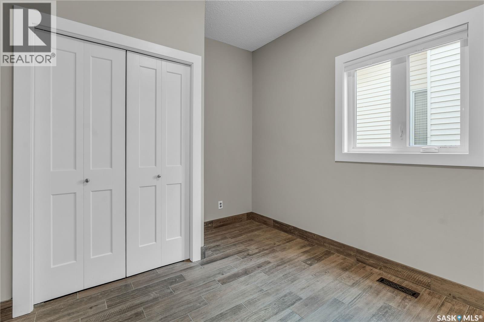 Photo 4 of 234 Wickenden Crescent, Saskatoon SK