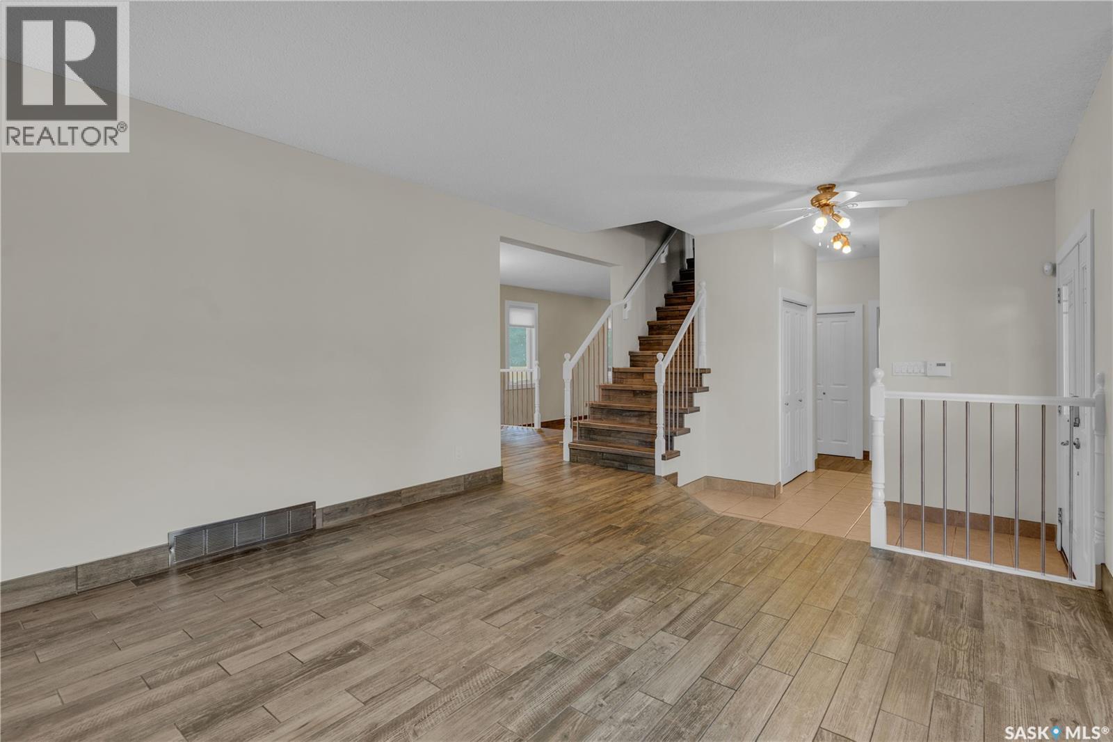 Photo 11 of 234 Wickenden Crescent, Saskatoon SK