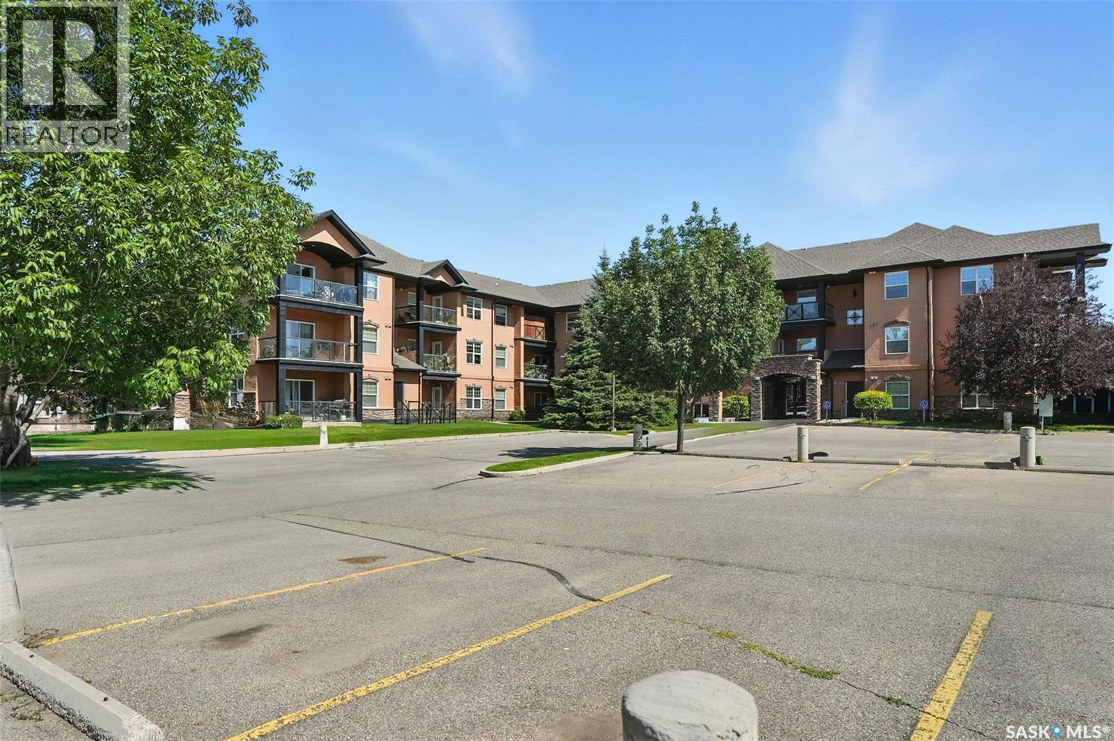 Photo 1 of 215 B 103 Wellman Crescent, Saskatoon SK