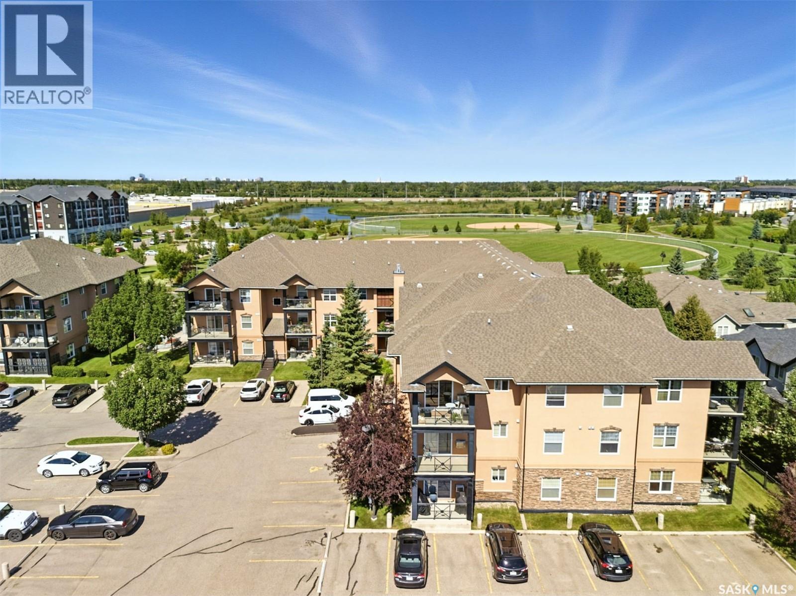 Photo 4 of 215 B 103 Wellman Crescent, Saskatoon SK