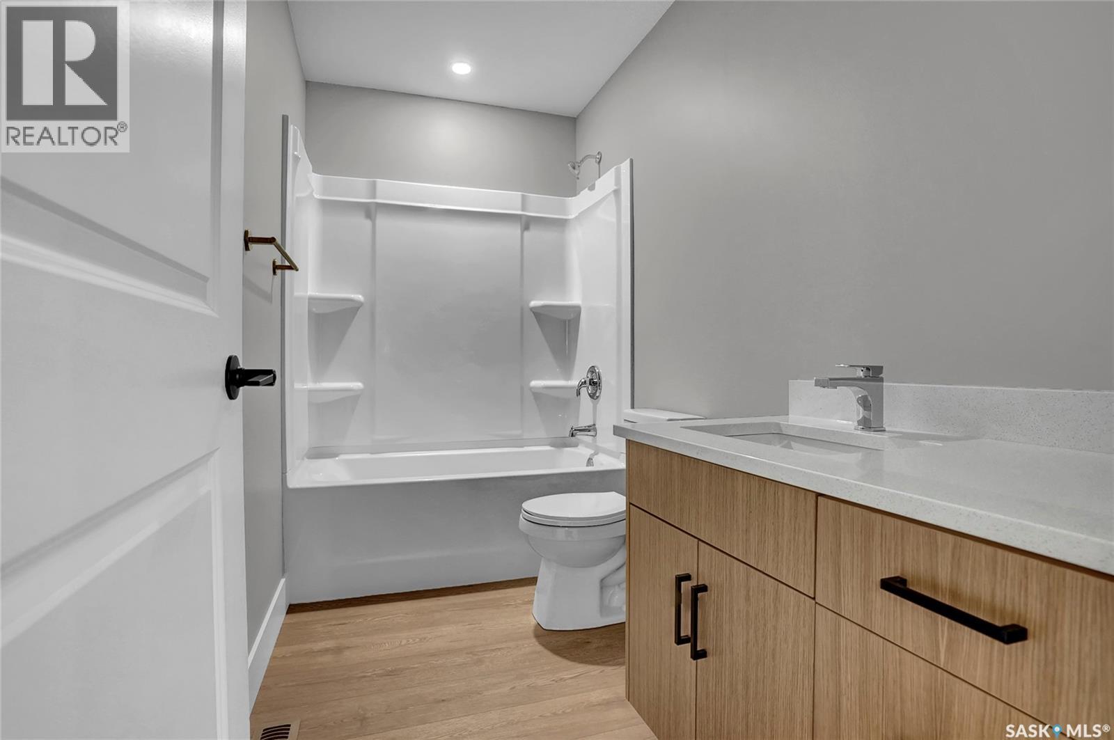 Photo 23 of 1143 13 Th Avenue Nw, Moose Jaw SK