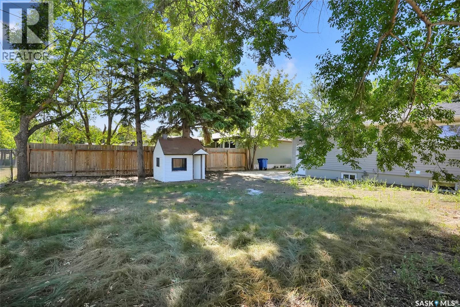 Photo 43 of 1143 13 Th Avenue Nw, Moose Jaw SK
