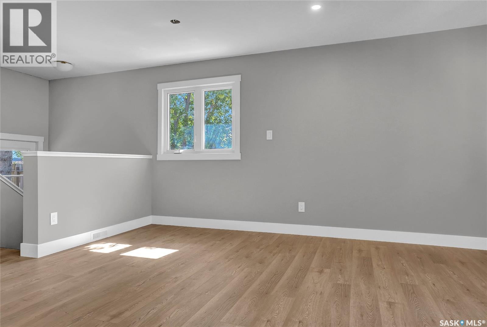 Photo 8 of 1143 13 Th Avenue Nw, Moose Jaw SK