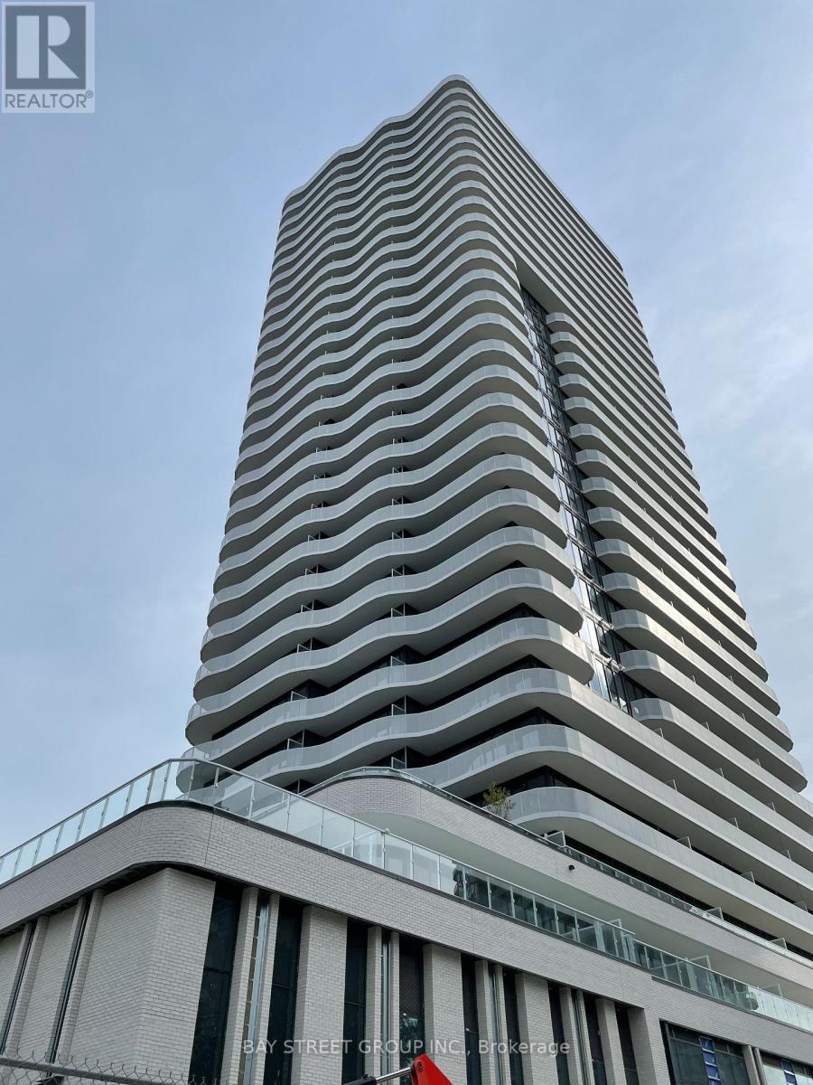 Photo 3 of 904 15 Holmes Avenue, Toronto ON
