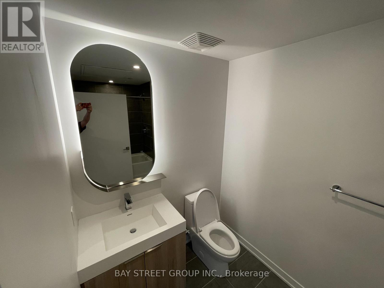 Photo 6 of 904 15 Holmes Avenue, Toronto ON