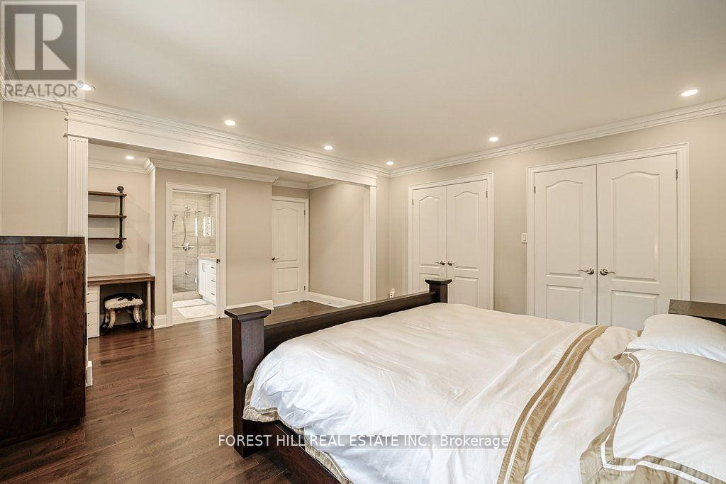 Photo 10 of 160 Banbury Road, Toronto ON