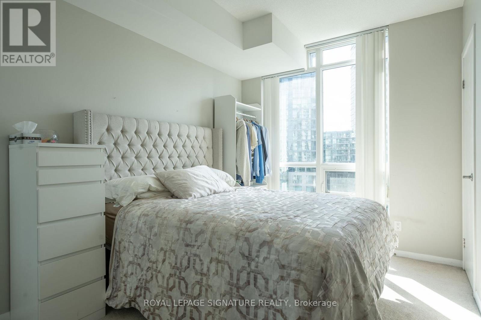 Photo 6 of 884 209 Fort York Boulevard, Toronto ON