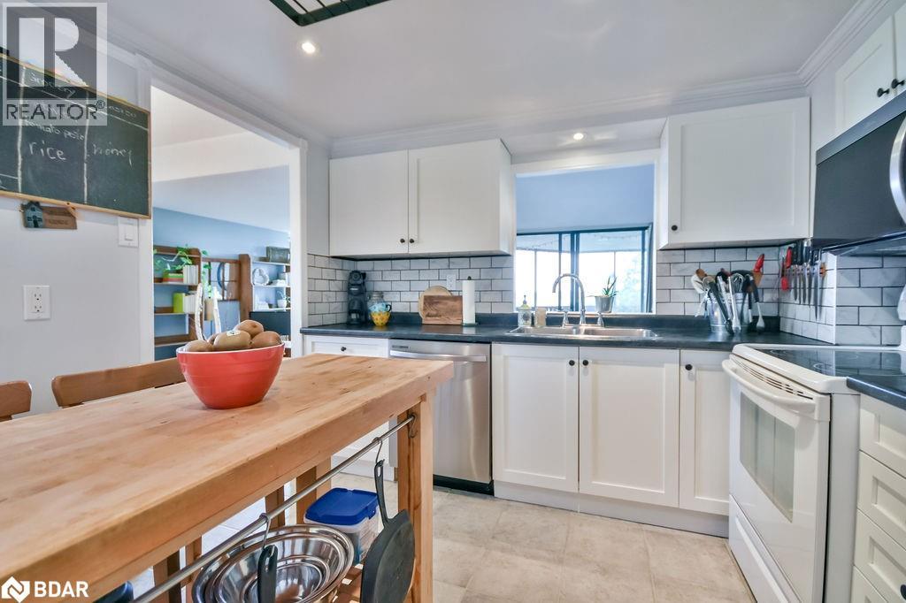 Photo 34 of 181 Collier Street Unit 307, Barrie ON