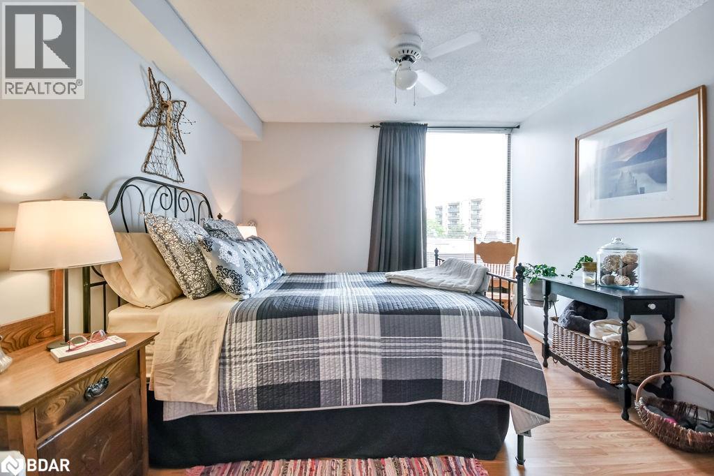 Photo 10 of 181 Collier Street Unit 307, Barrie ON