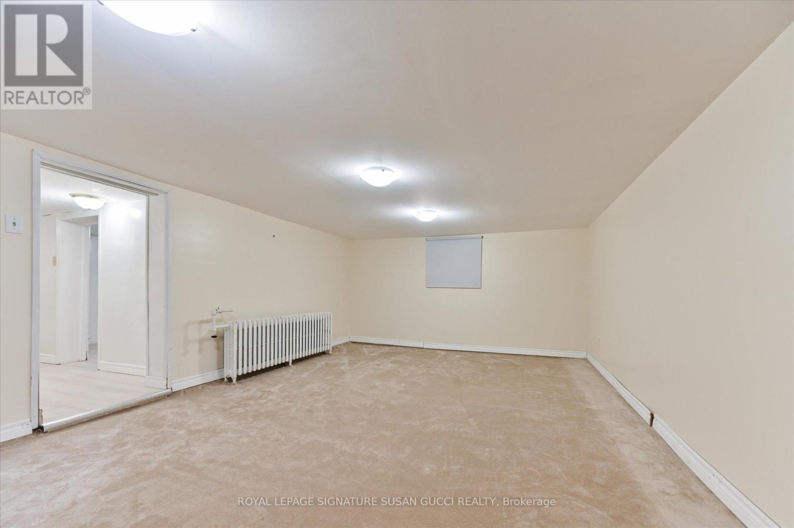 Photo 15 of 2747 St Clair Avenue E, Toronto ON